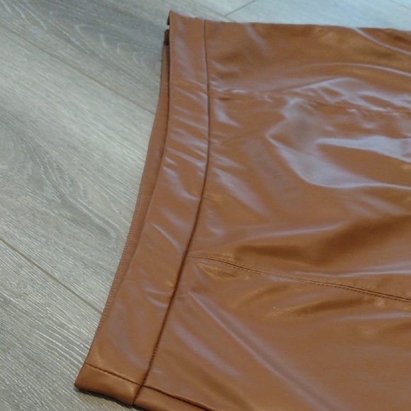 SHEIN Tan A-Line Mini Skirt for Casual Wear - Picture 4 of 8